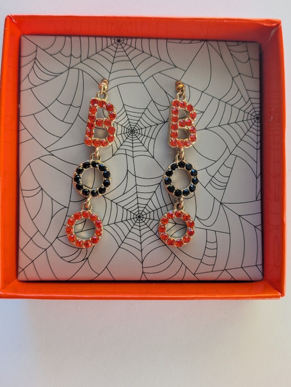 BOO Earings